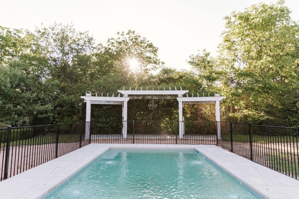 Luxury Historic House In Downtown Mckinney Buitenkant foto